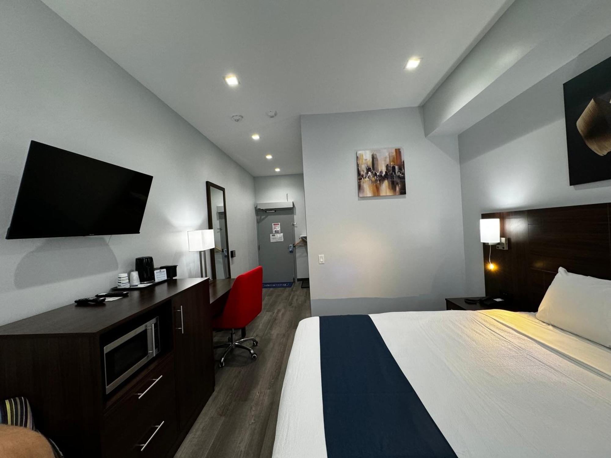 Travelodge By Wyndham Cochrane Esterno foto